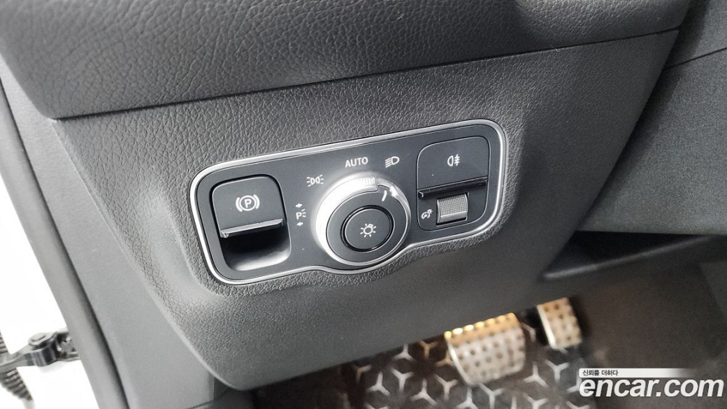 Mercedes-Benz GLB-Class GLB250 4MATIC, 2023