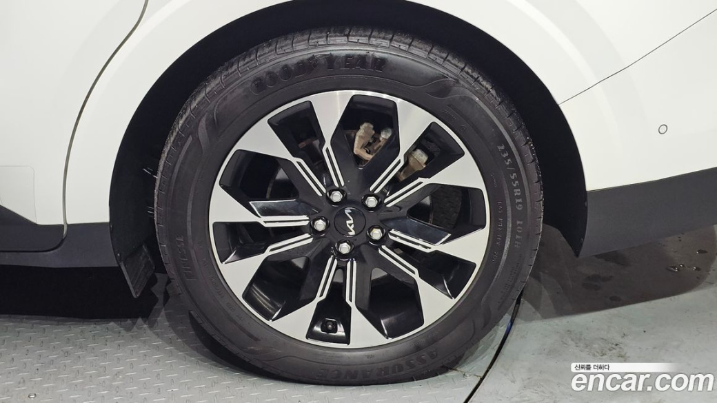 Kia Carnival 9-Seater Noblesse, 2022
