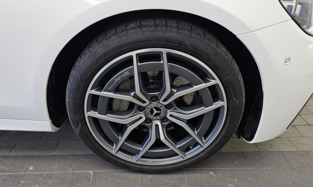 Mercedes-Benz E-Class E220d 4MATIC AMG Line, 2022