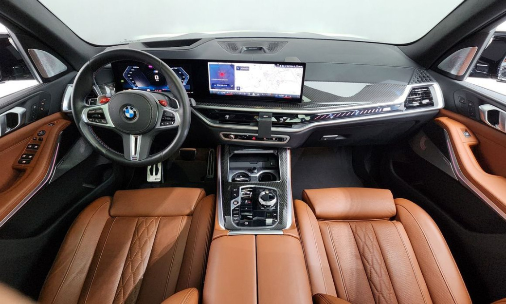 BMW X5 M60i, 2024