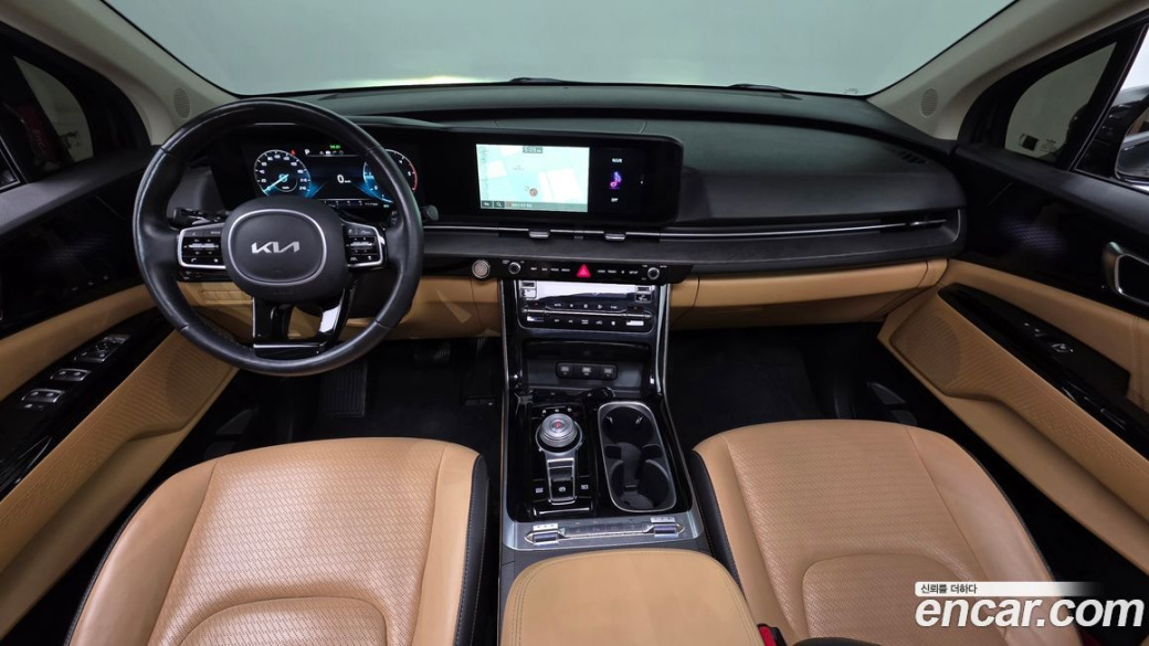 Kia Carnival 9-Seater Signature, 2022