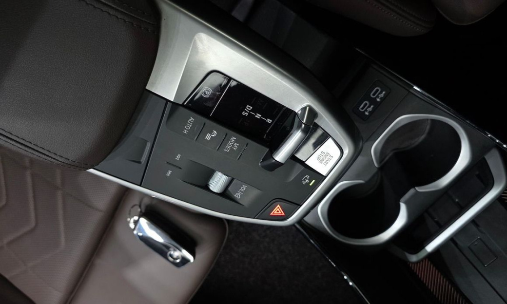 BMW X1 xDrive 20i M Sport, 2024