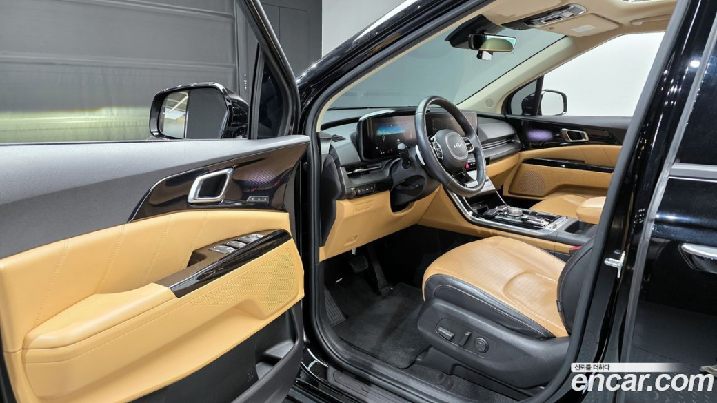 Kia Carnival 7-Seater Signature, 2022