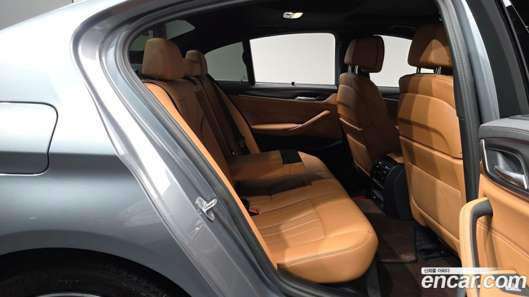 BMW 5-Series 520i M Sport, 2023