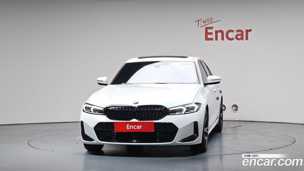 BMW 3-Series 320i M Sport, 2023