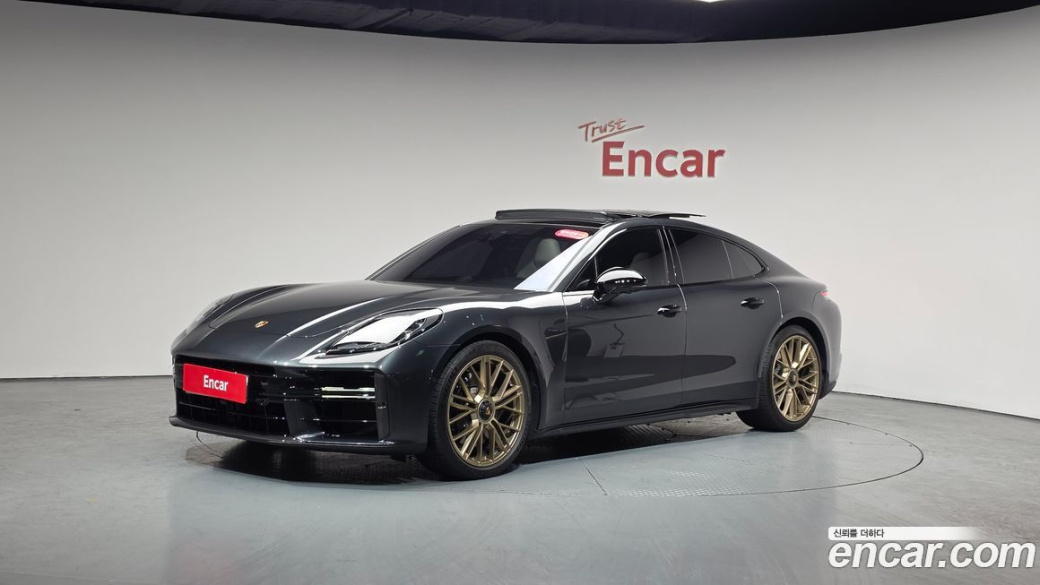 Porsche Panamera 4.0 GTS, 2025
