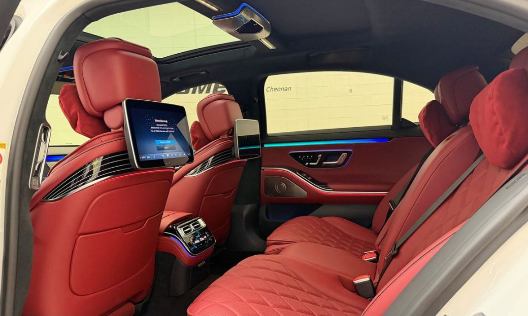 Mercedes-Benz S-Class S580L 4MATIC, 2025