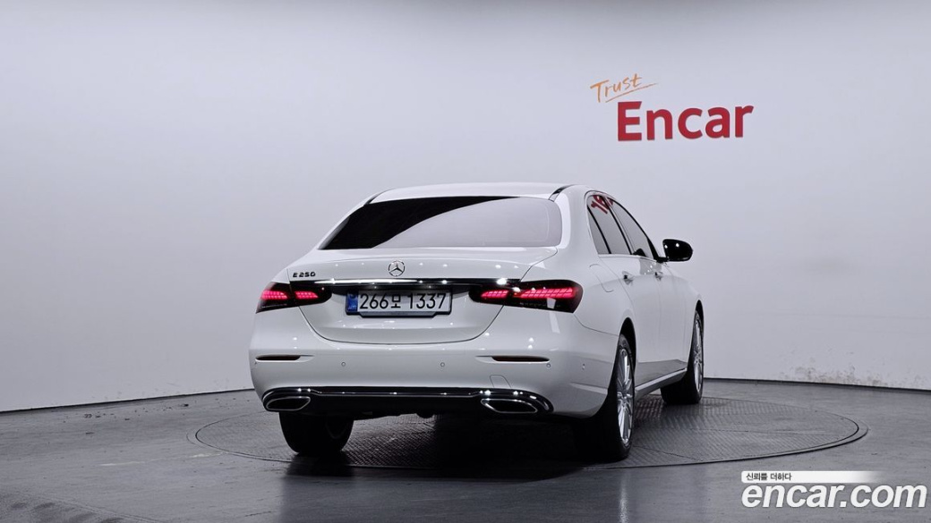 Mercedes-Benz E-Class E250 Exclusive, 2023