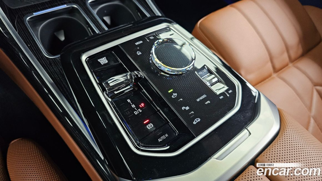 BMW 7-Series 740i xDrive M Sport, 2025