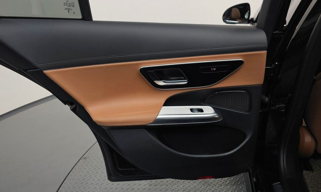 Mercedes-Benz E-Class E200 Avantgarde, 2024