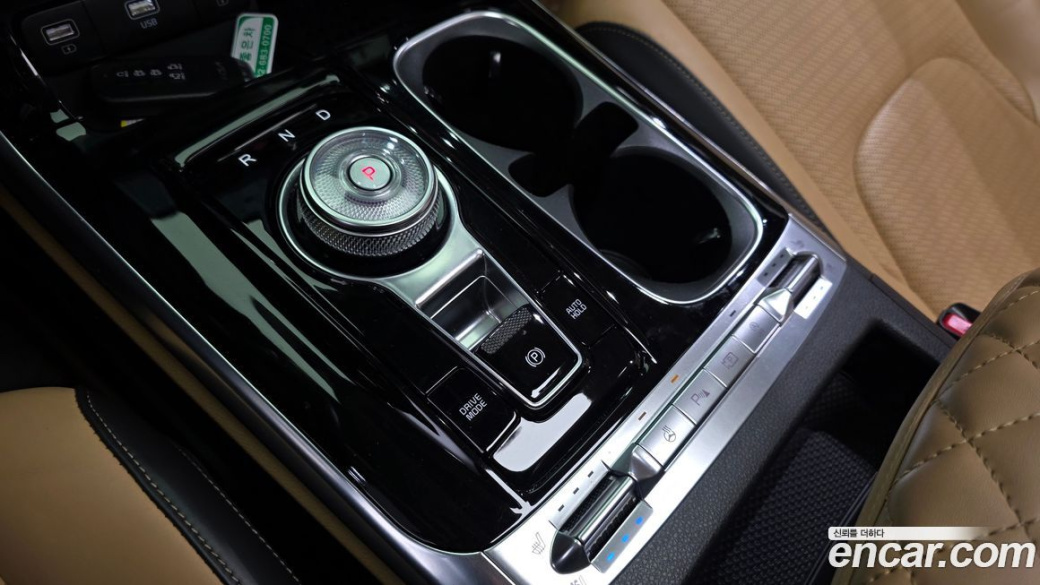 Kia Carnival 7-Seater Signature, 2022