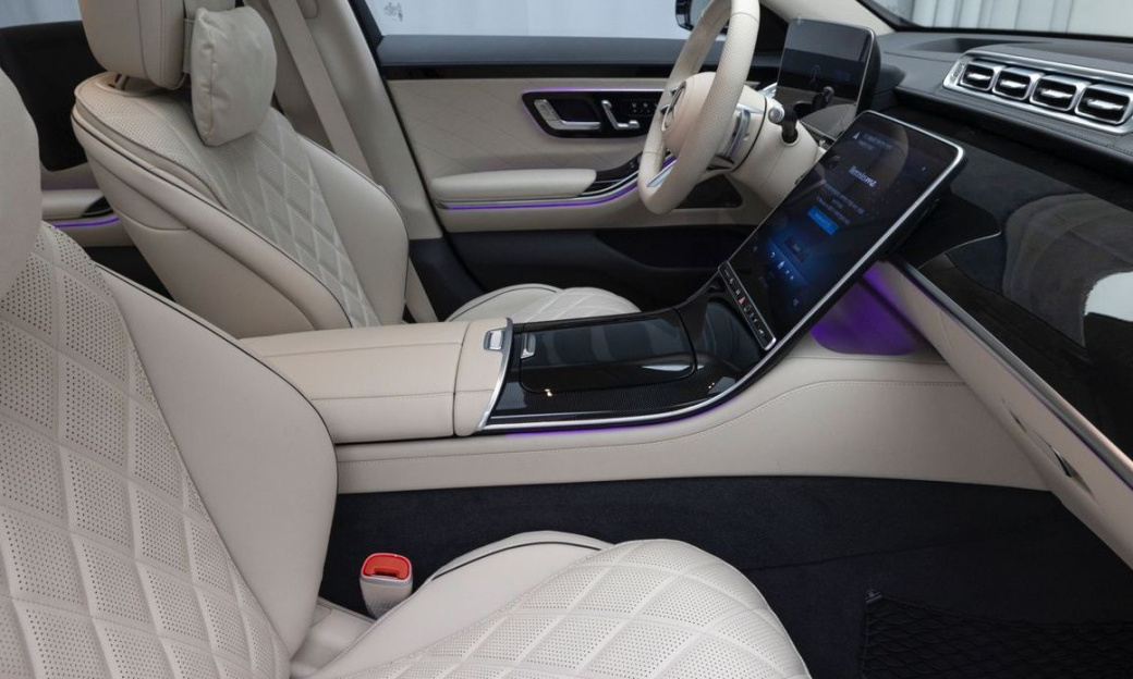 Mercedes-Benz S-Class S500 4MATIC, 2026