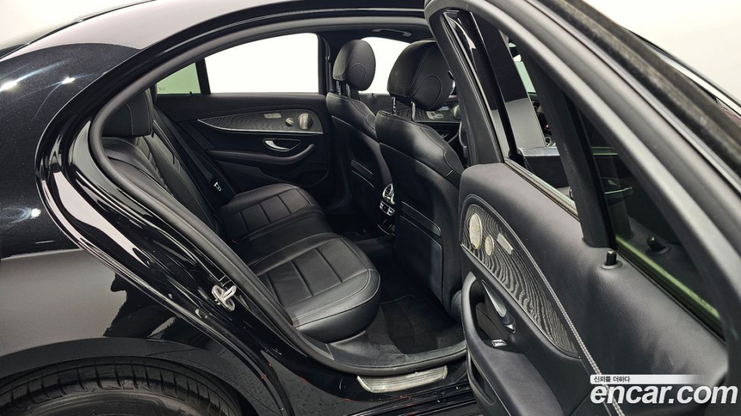 Mercedes-Benz E-Class E350 4MATIC Avantgarde, 2022