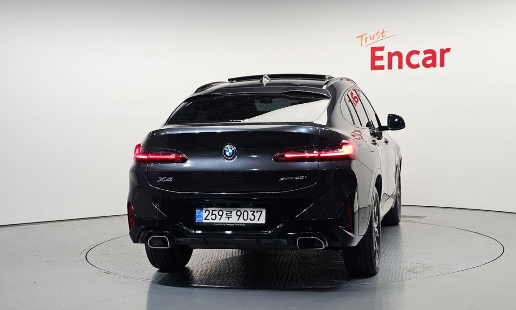 BMW X4 xDrive20i M Sport, 2022