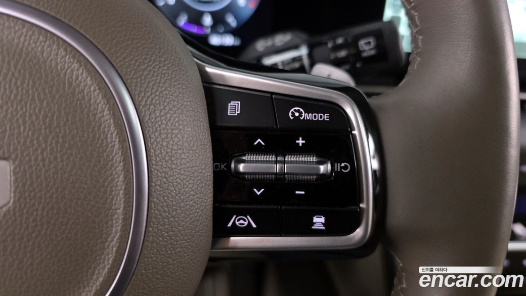 Kia Carnival 9-Seater Signature, 2023