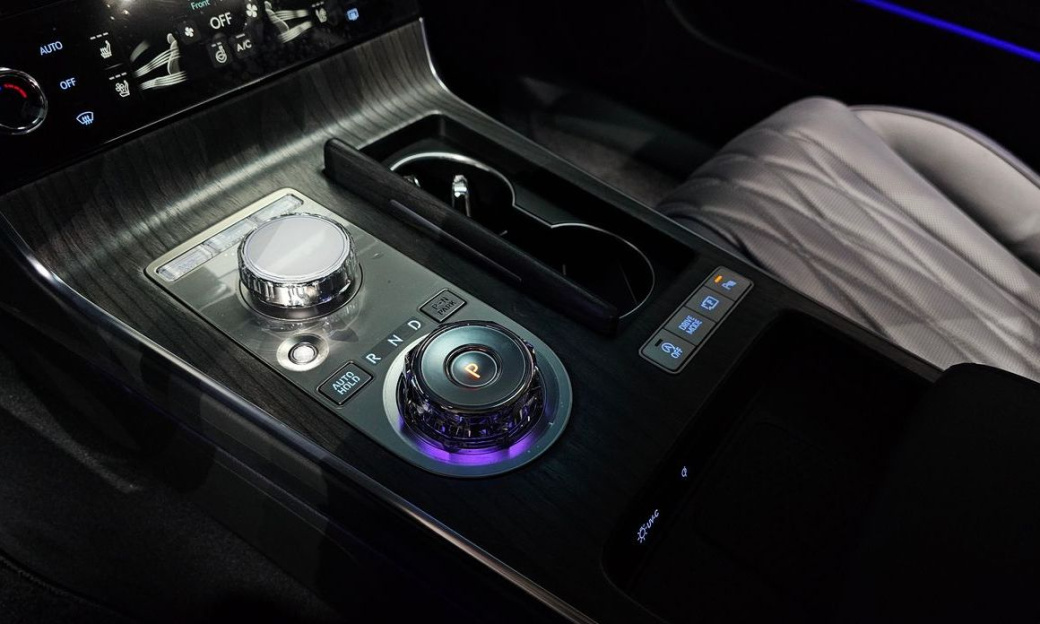 Genesis G80 Gasoline 2.5 Turbo AWD, 2025
