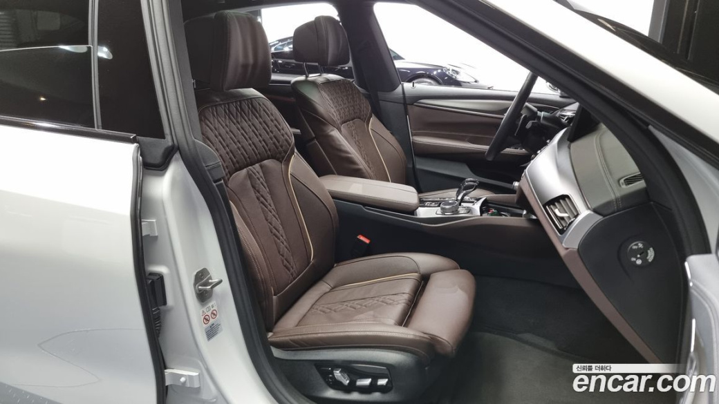 BMW Gran Turismo 640i xDrive M Sport, 2022