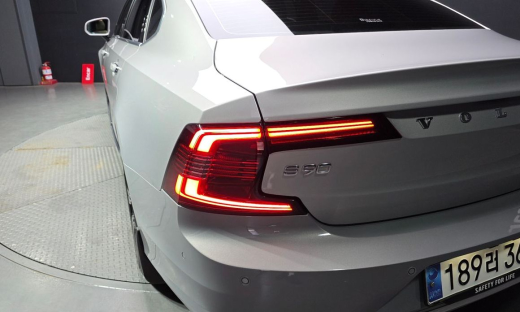 Volvo S90 B6 AWD Ultimate Bright, 2023