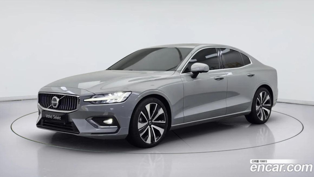 Volvo S60 B5 Ultimate Bright, 2024