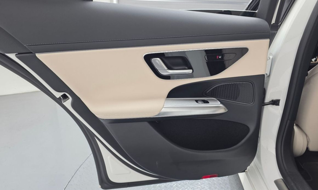 Mercedes-Benz E-Class E200 Avantgarde, 2025
