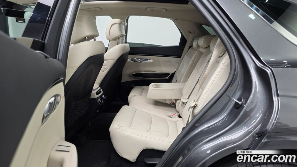 Genesis GV70 2.5T Gasoline 2WD, 2023