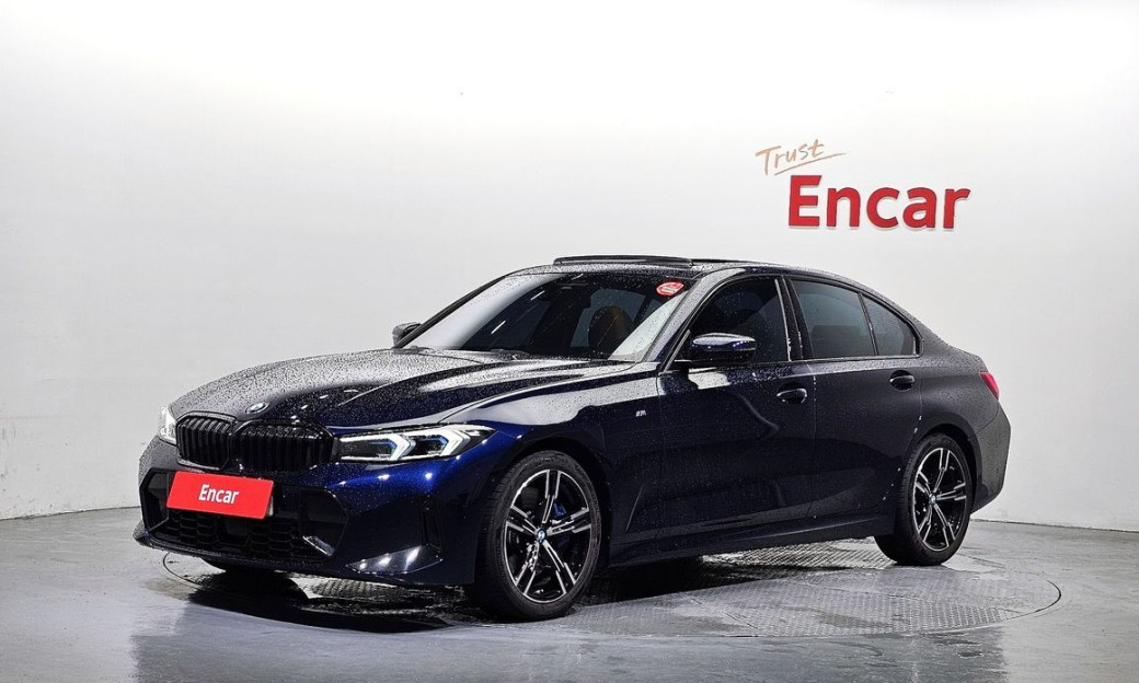 BMW 3-Series 320i M Sport, 2025
