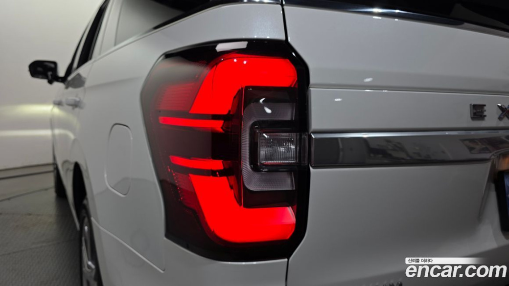 Ford Expedition Platinum 4WD, 2023