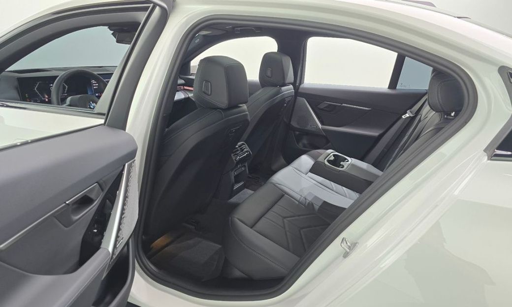 BMW 5-Series 520i M Sport, 2026