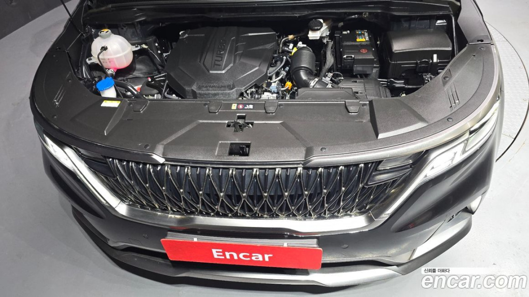 Kia Carnival 9-Seater Signature, 2023