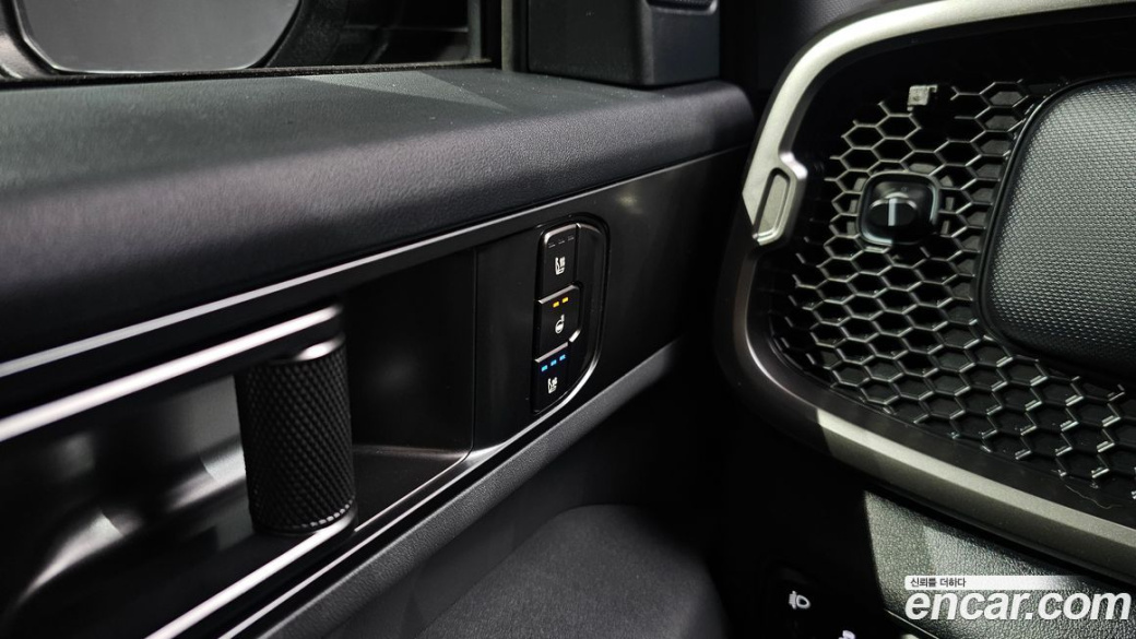 Kia Tasman 2.5T Gasoline 4WD, 2026