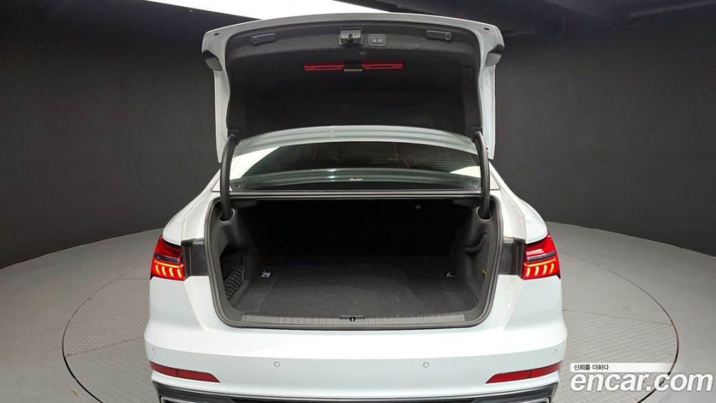 Audi A6 45 TFSI Premium, 2022