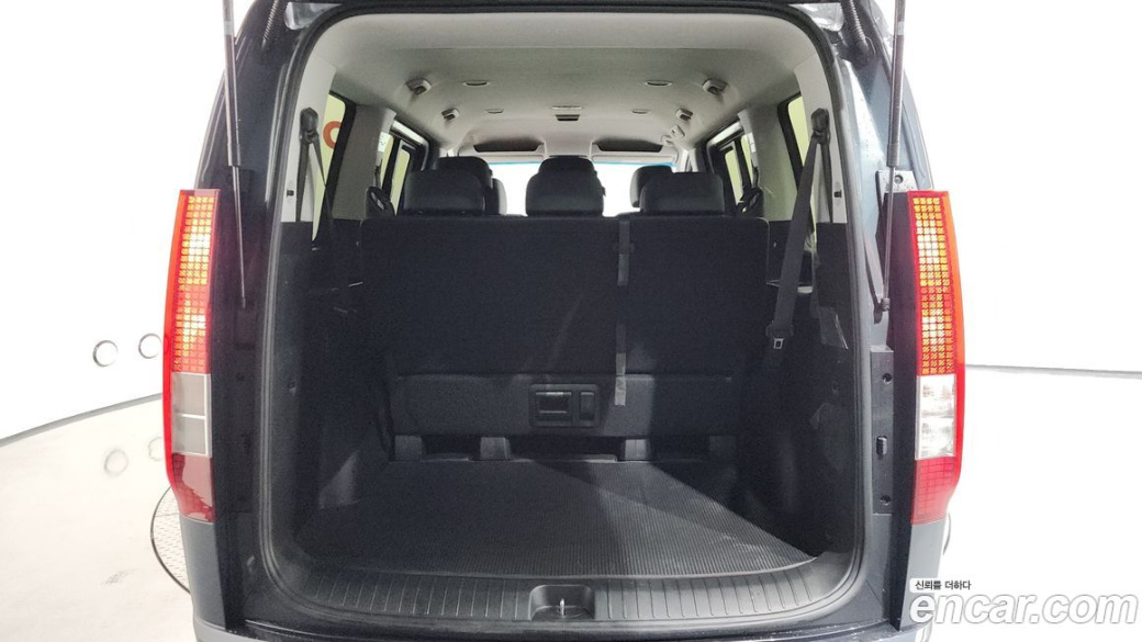 Hyundai Staria Tourer 9-Seater, 2024