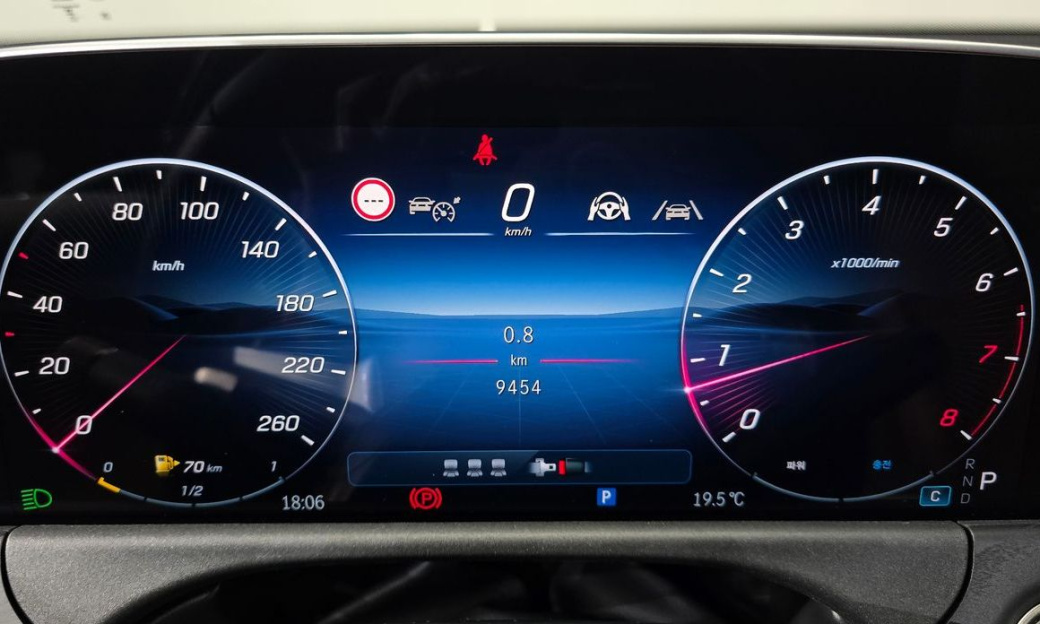Mercedes-Benz E-Class E200 AMG Line, 2026