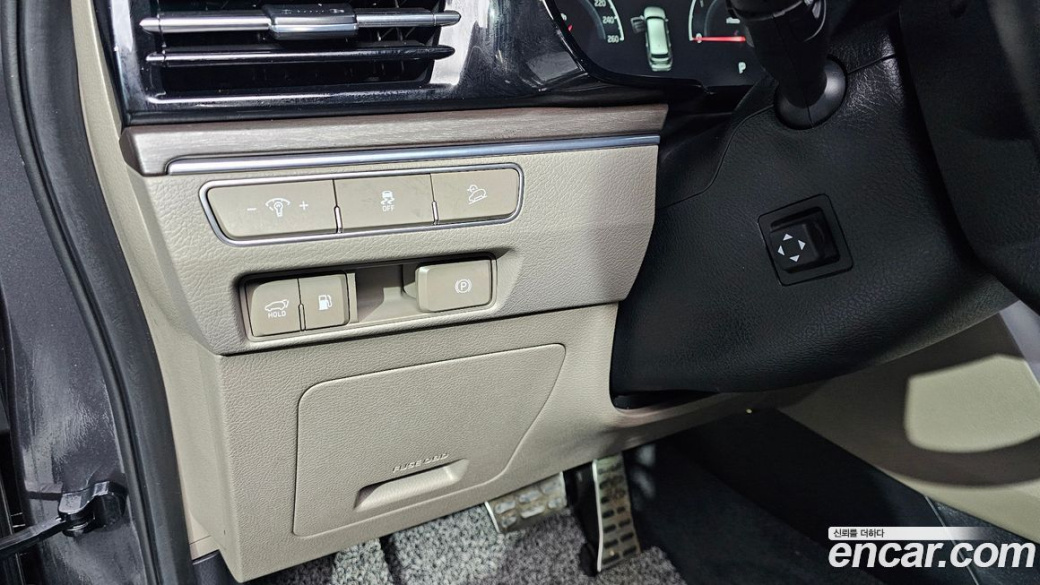 Kia Mohave Diesel 3.0 4WD 6-Seater, 2022