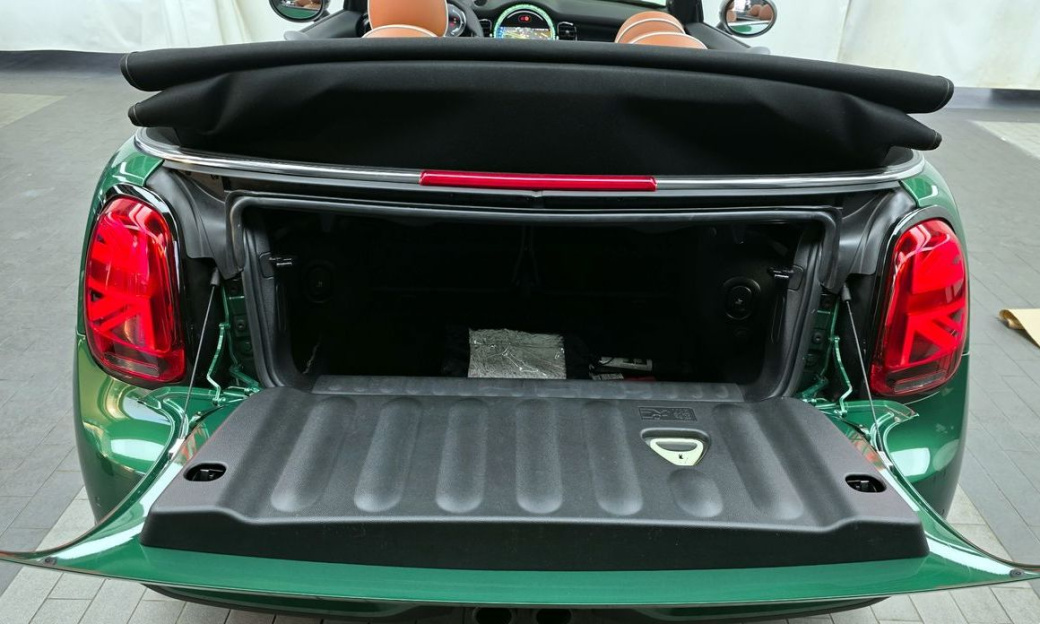 Mini Cooper Convertible Classic, 2024