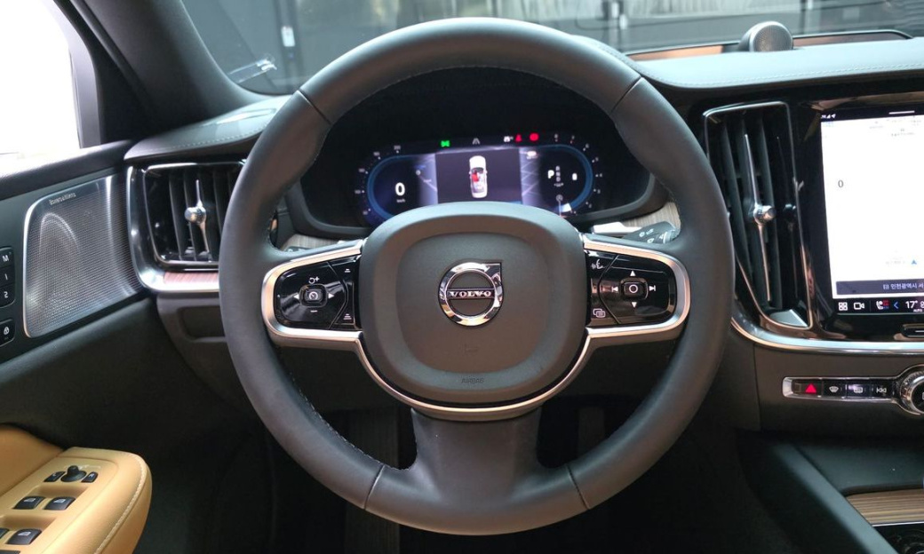 Volvo S60 B5 Ultimate Bright, 2024
