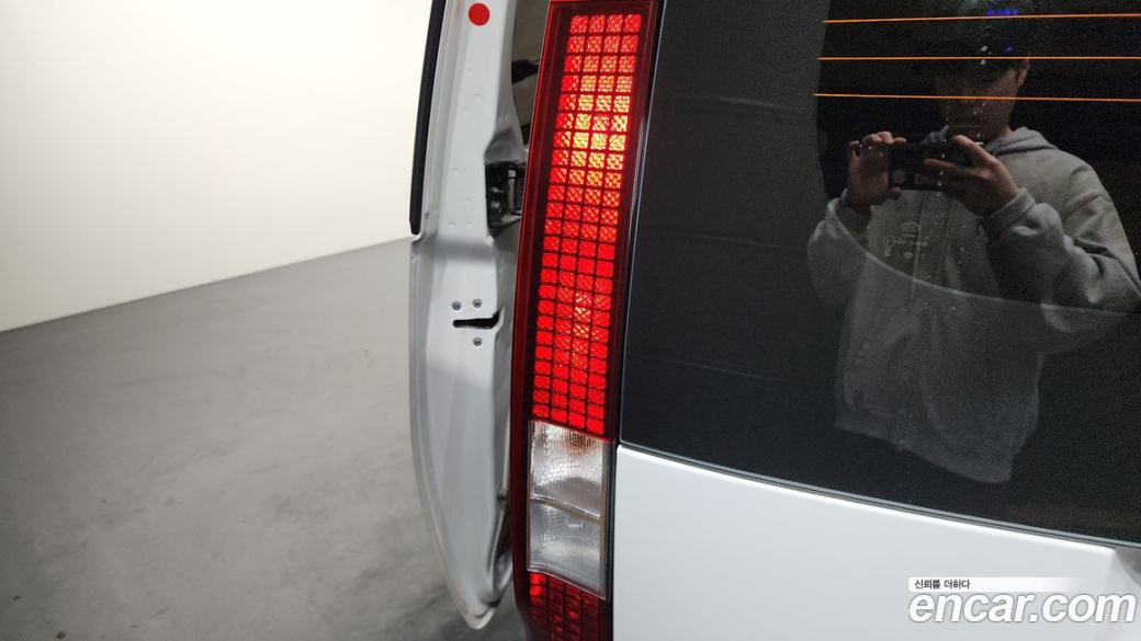 Hyundai Staria Cargo 3-Seater, 2023