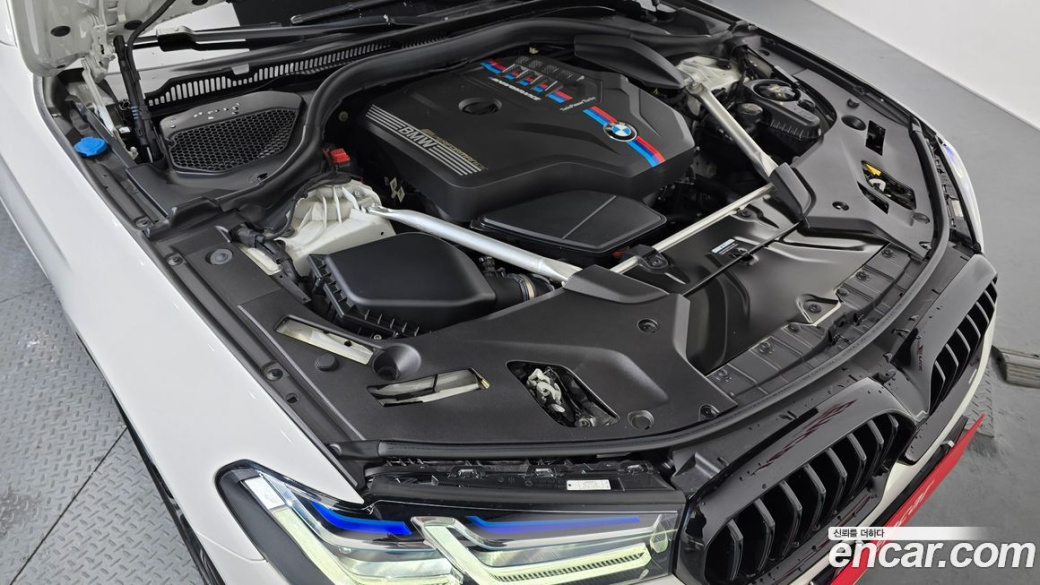 BMW 5-Series 530i M Sport Package, 2023