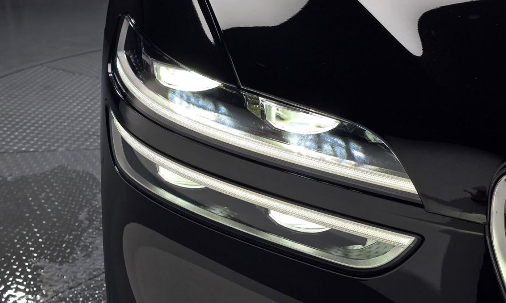 Genesis GV70 2.5T Gasoline 2WD, 2023