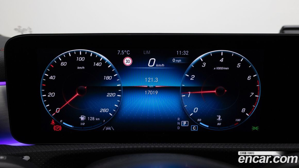 Mercedes-Benz CLA-Class CLA250 4MATIC, 2023