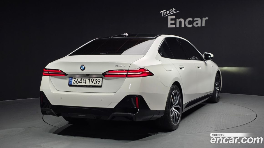 BMW 5-Series 520i M Sport, 2024