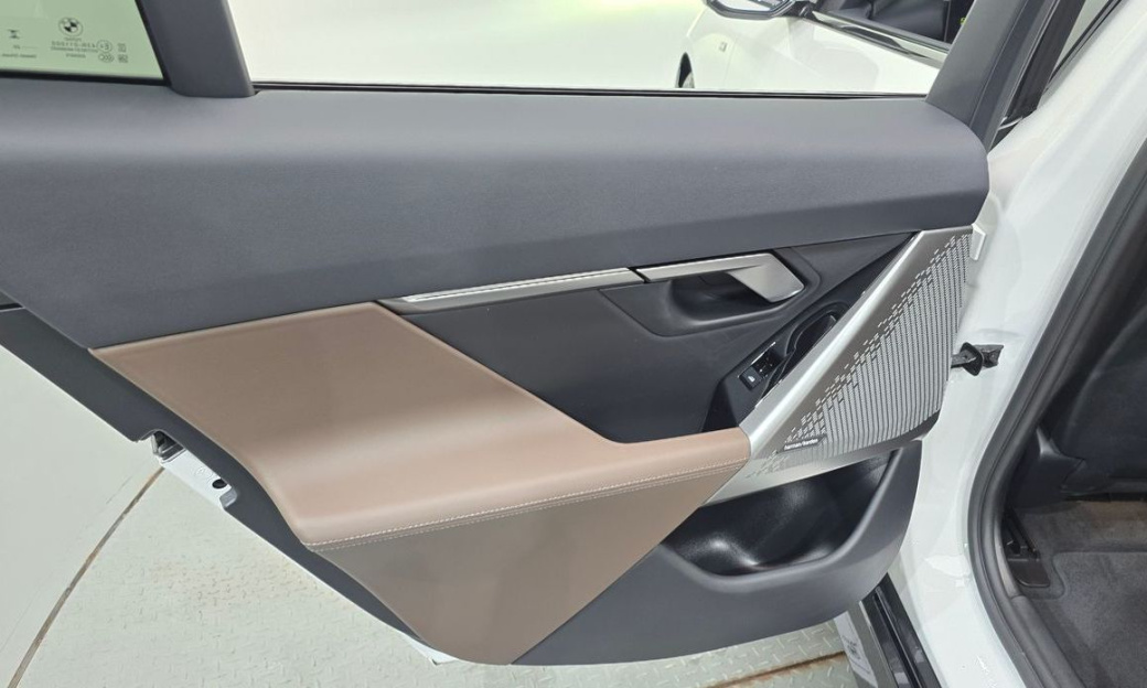 BMW 5-Series 520i M Sport, 2025