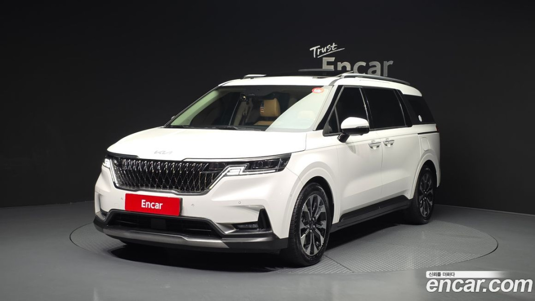 Kia Carnival 9-Seater Signature, 2023