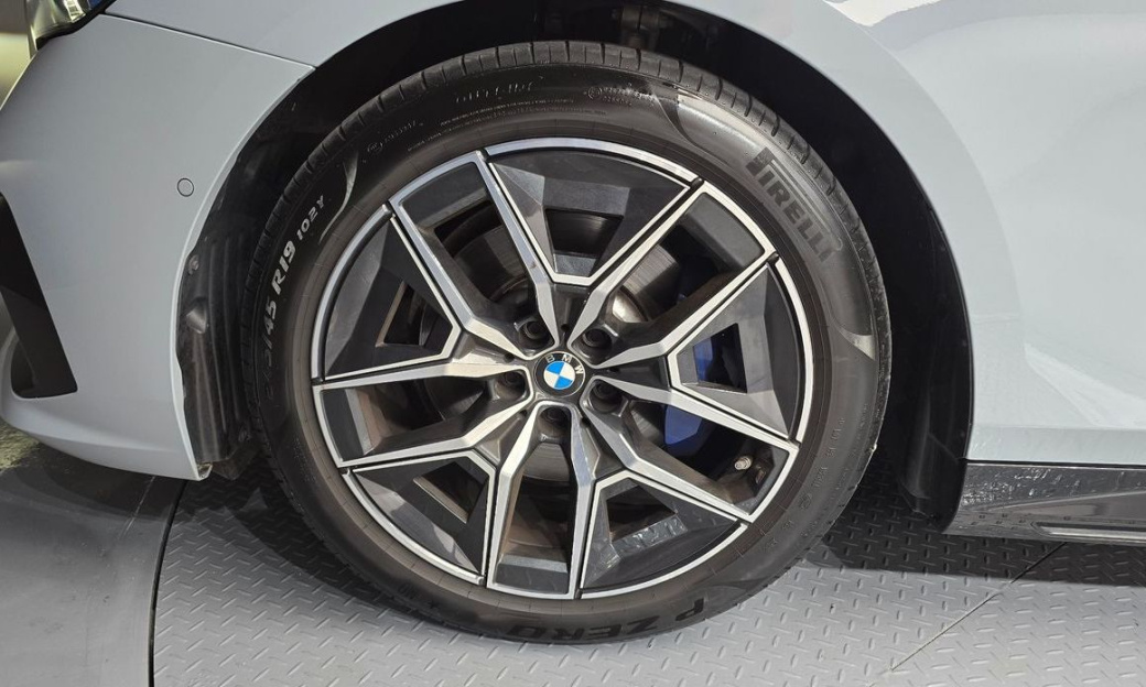 BMW 5-Series 520i M Sport, 2024