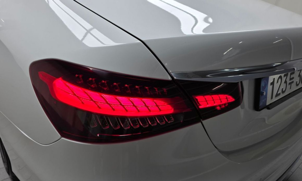 Mercedes-Benz E-Class E250 AMG Line, 2023