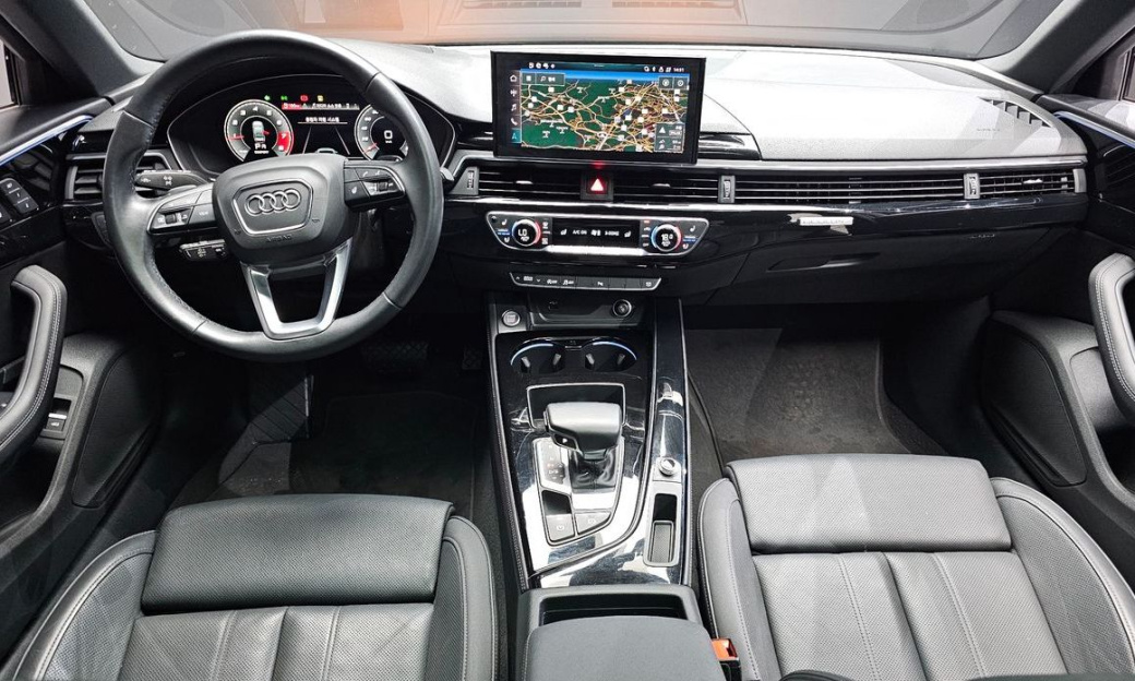 Audi A4 45 TFSI Quattro Premium, 2021