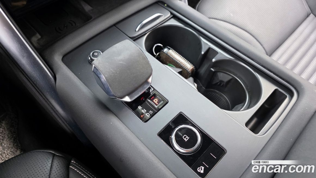 Land Rover Discovery P360 R-Dynamic SE, 2023