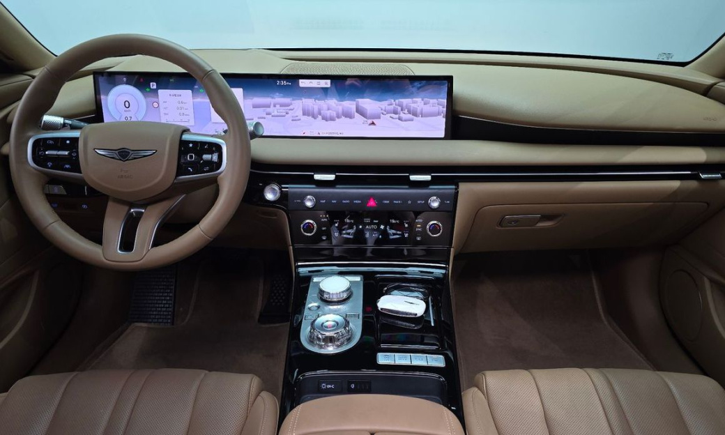 Genesis G80 Gasoline 2.5 Turbo AWD, 2025