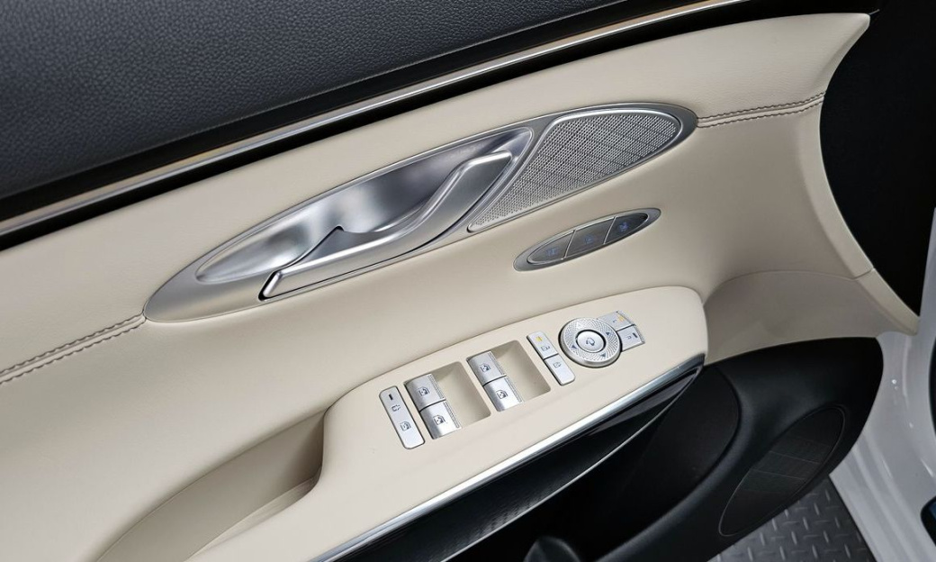 Genesis GV70 2.5T Gasoline 2WD, 2025