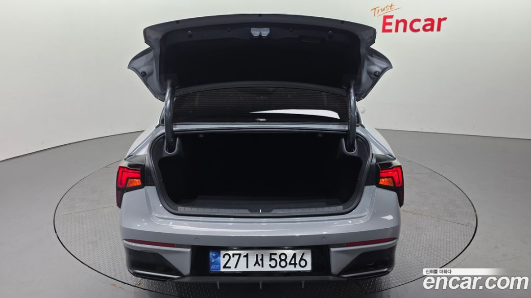 Kia K5 2.0, 2025